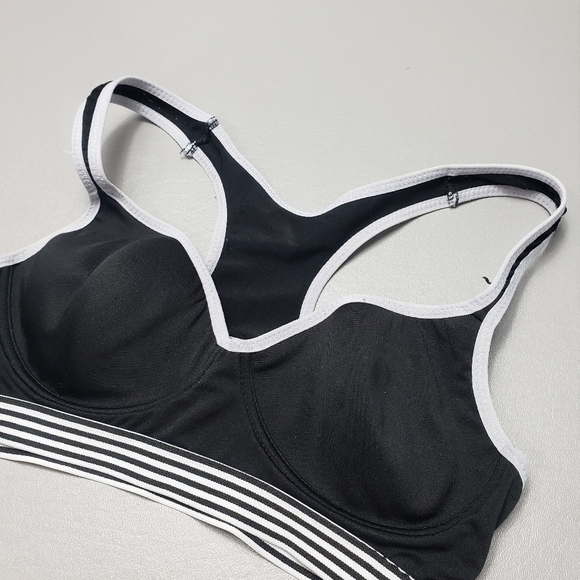 3/$15 just be black and white wireless bra women's size 34B - Picture 2 of 6